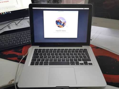 APPLE MACBOOK PRO 9.2*79 CYCLE COUNT!*DVD*4GB RAM*1000GB*DVD